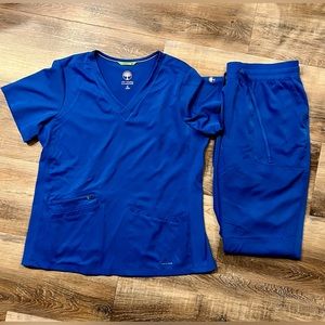 HH Works by Healing Hands - Scrubs - L & XL